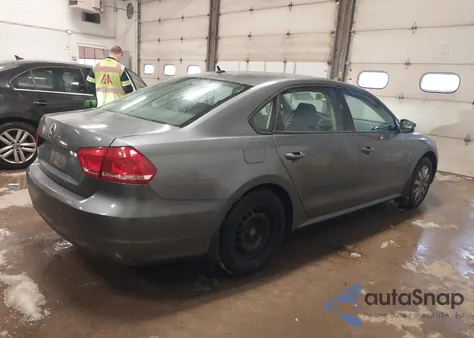 2014 Volkswagen Passat 1.8T S из США, поврежденный, VIN 1VWAT7A39EC065087